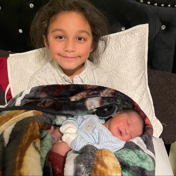 Jacklyn —> book mark my closet 🙂 - Picture 9 of 9